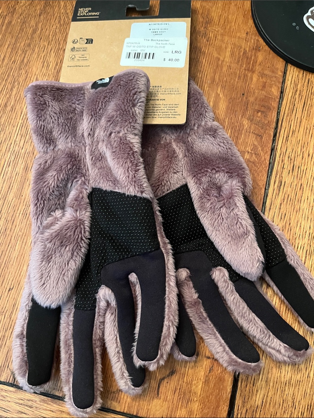NWT The North Face woman’s patio etip glove